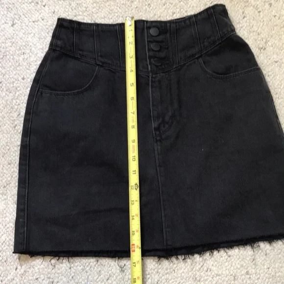 🌊 Hollister (NWT) 🌊Women’s Size 5/27 W…Ultra High Rise Black Denim Mini … - Picture 7 of 8